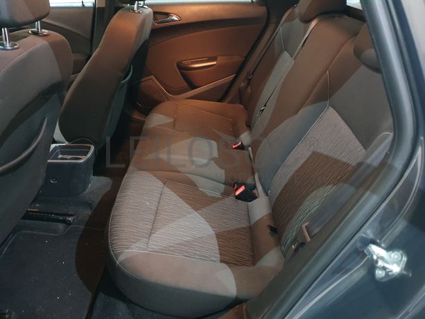 Opel Astra · Ano 2015