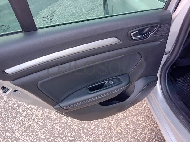 Renault Mégane IV Sport Tourer · Ano 2017