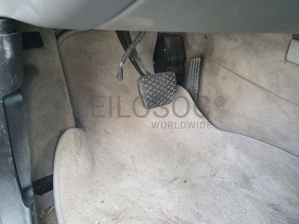 BMW 735i · Ano 2003