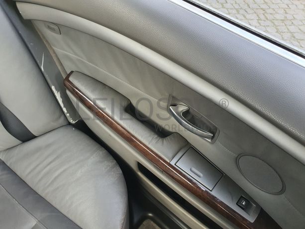 BMW 735i · Ano 2003