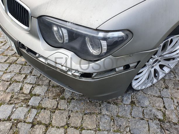 BMW 735i · Ano 2003