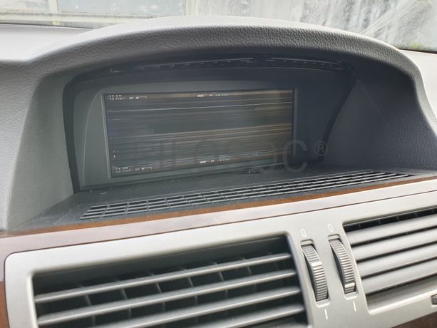 BMW 735i · Ano 2003