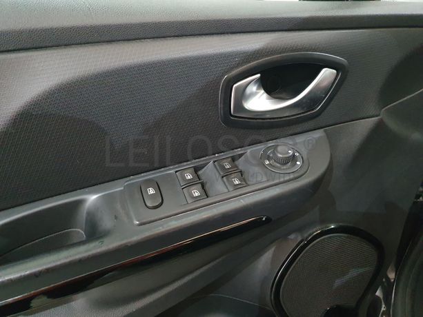 Renault Clio · Ano 2016