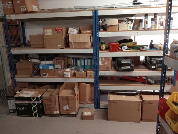 Stock Material Elétrico · Equipamento de Escritório