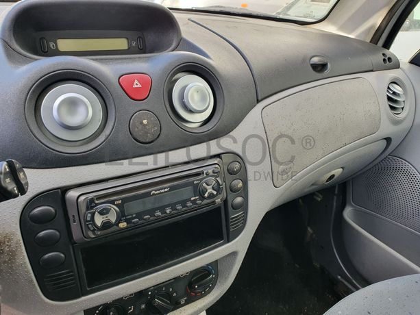 Citroën C3 · Ano 2003