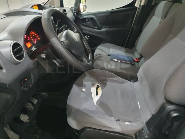 Peugeot Partner · Ano 2016