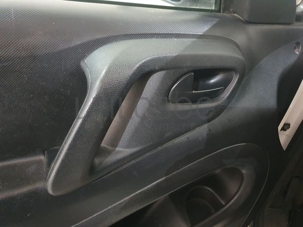 Peugeot Partner · Ano 2016