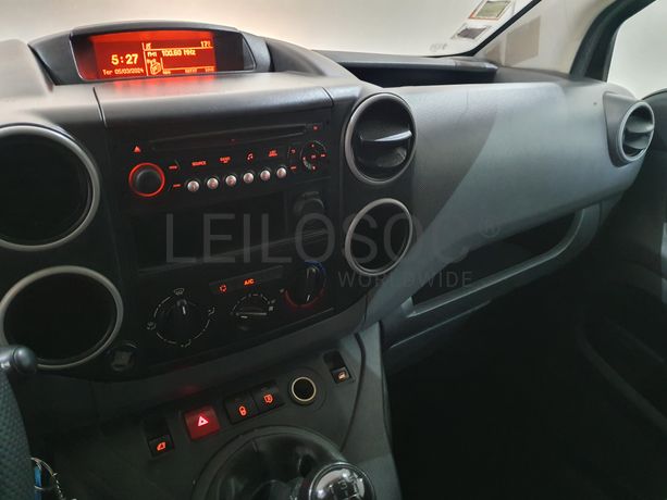 Peugeot Partner · Ano 2016