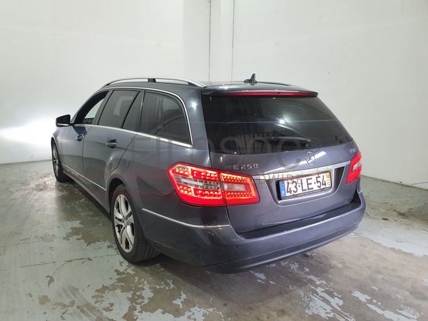 Mercedes-Benz E 250 CDI · Ano 2010
