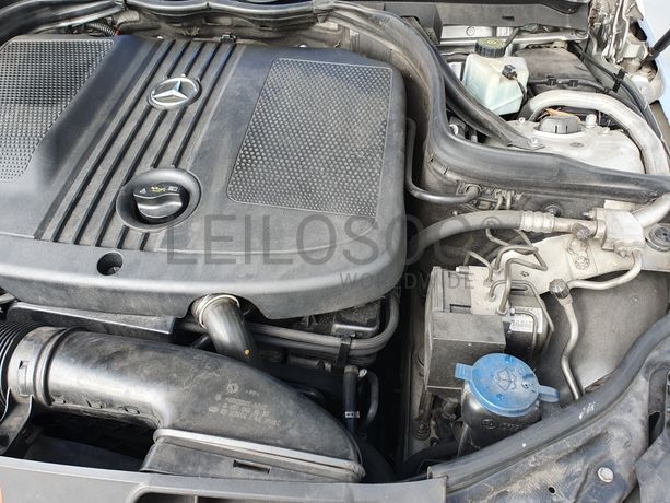 Mercedes-Benz C220 Coupé · Ano 2011