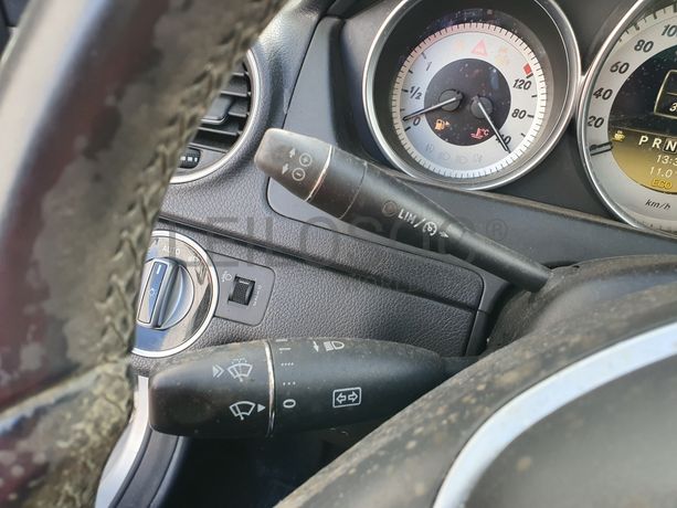 Mercedes-Benz C220 Coupé · Ano 2011