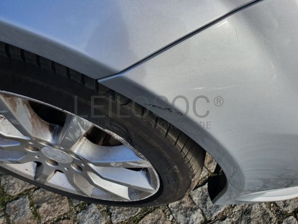 Mercedes-Benz C220 Coupé · Ano 2011