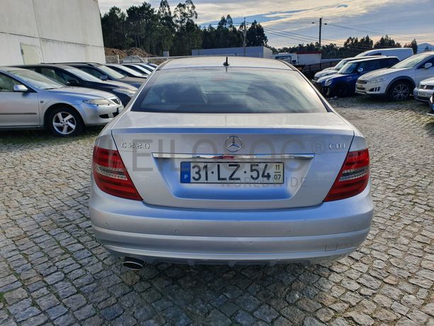 Mercedes-Benz C220 Coupé · Ano 2011