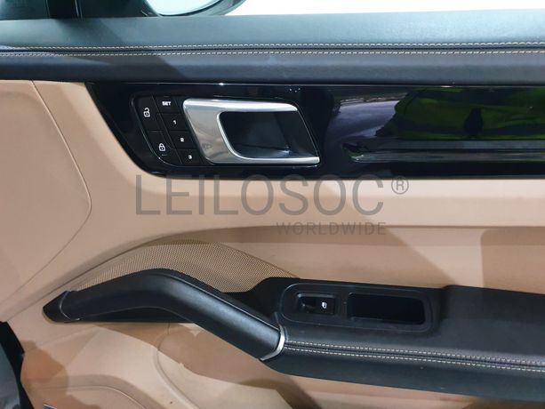 Porsche Cayenne 3.0 Hibrido · Gasolina · Ano 2019