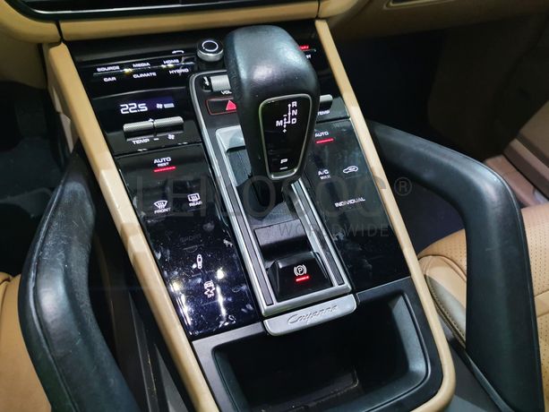 Porsche Cayenne 3.0 Hibrido · Gasolina · Ano 2019