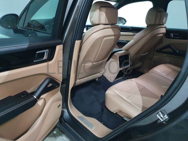 Porsche Cayenne 3.0 Hibrido · Gasolina · Ano 2019