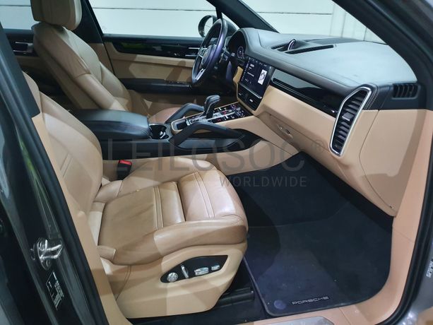 Porsche Cayenne 3.0 Hibrido · Gasolina · Ano 2019