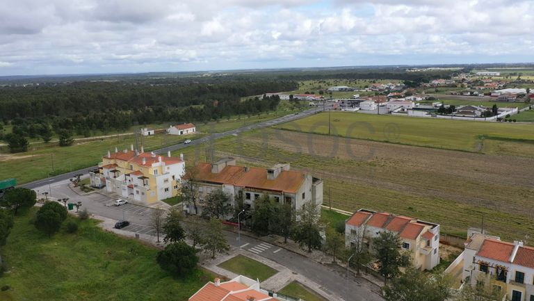 Edifício Habitacional c/ 5 Pisos · Canha, Montijo