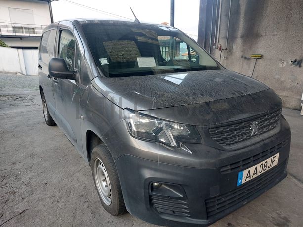 Peugeot Partner · Ano 2020