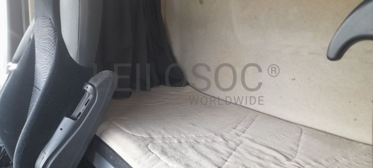 Mercedes-Benz Actros 1842 · Ano 2014