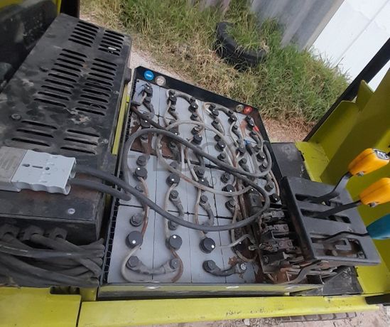 Empilhador Elétrico Clark EM 15s