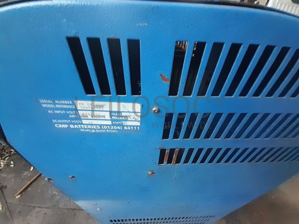 Empilhador Elétrico Clark EM 15s