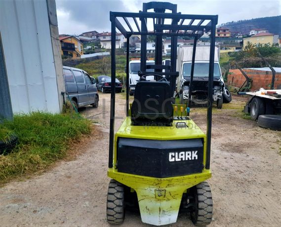Empilhador Elétrico Clark EM 15s