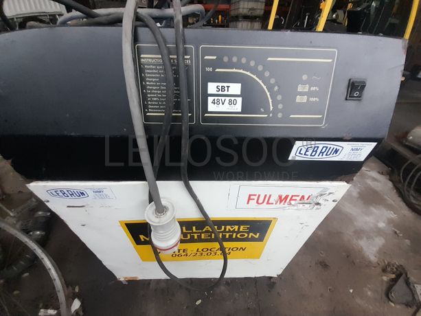 Empilhador Elétrico Clark EM 15s