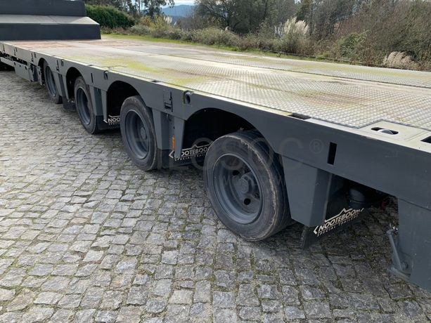 Porta Máquinas 4 Eixos Noteboom · Ano 2013