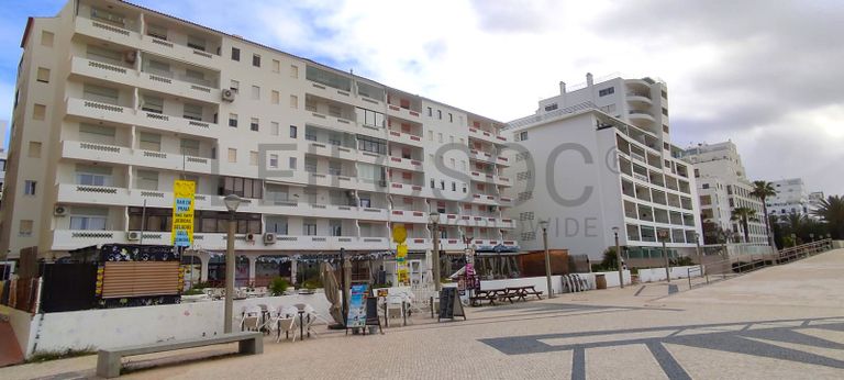 Apartamento T2 · Quarteira