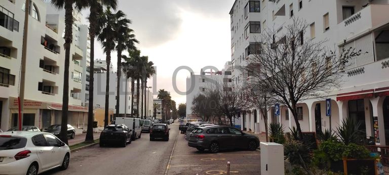 Apartamento T2 · Quarteira