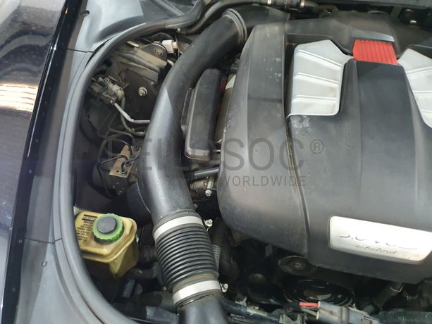 Porsche Panamera 3.0E-Hybrid · Ano 2014