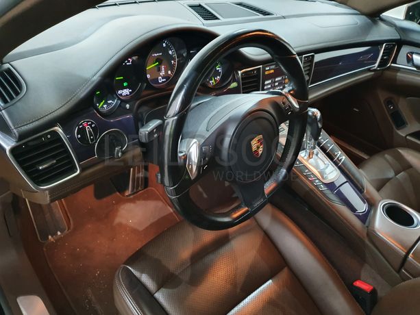 Porsche Panamera 3.0E-Hybrid · Ano 2014