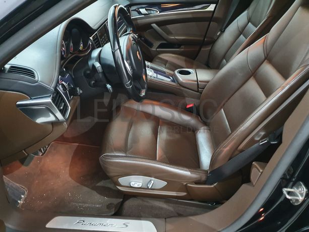 Porsche Panamera 3.0E-Hybrid · Ano 2014