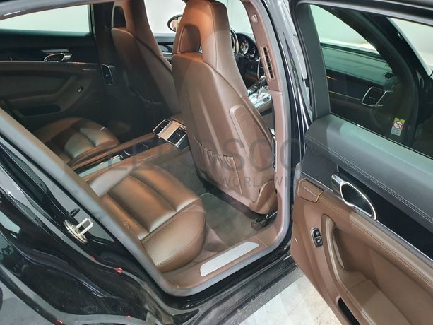 Porsche Panamera 3.0E-Hybrid · Ano 2014
