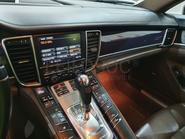Porsche Panamera 3.0E-Hybrid · Ano 2014