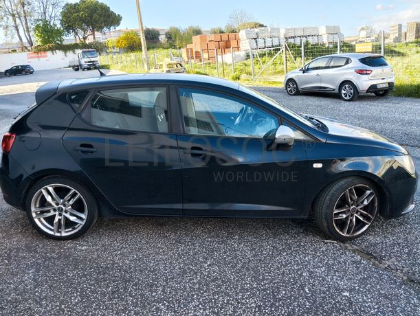 Seat Ibiza IV Hatchback 1.2 TDI · Ano 2012