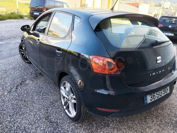 Seat Ibiza IV Hatchback 1.2 TDI · Ano 2012