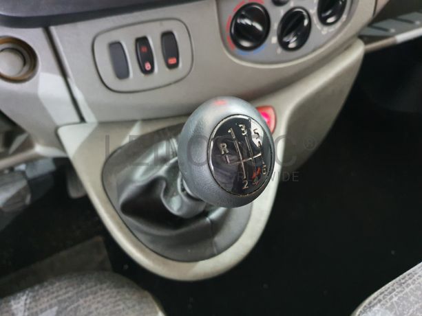 Renault Trafic · Ano 2011