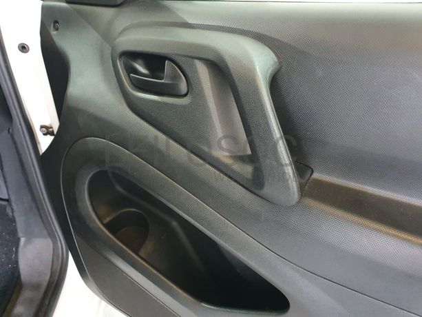 Peugeot Partner · Ano 2016