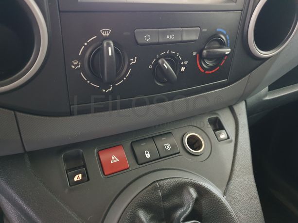 Peugeot Partner · Ano 2016