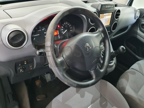 Peugeot Partner · Ano 2016