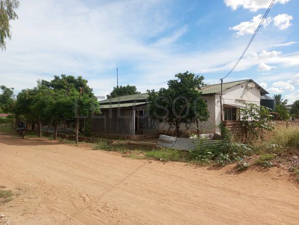 Moradia T4 · Bairro Chingodzi, Cidade de Tete