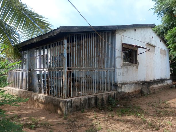 Moradia T4 · Bairro Chingodzi, Cidade de Tete