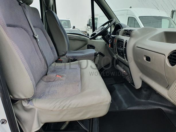 Renault Master · Ano 2001