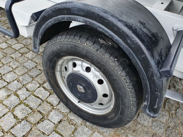 Renault Master · Ano 2001