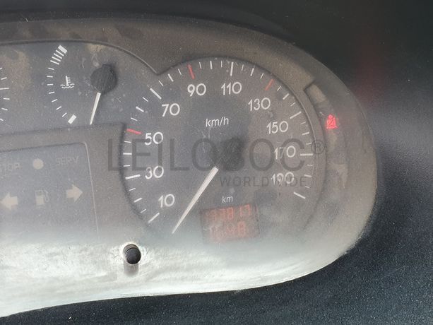 Renault Master · Ano 2001