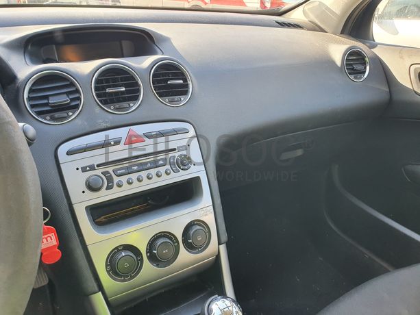 Peugeot 308 · Ano 2011