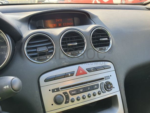 Peugeot 308 · Ano 2011