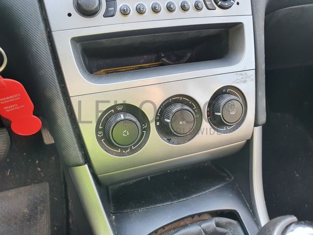 Peugeot 308 · Ano 2011